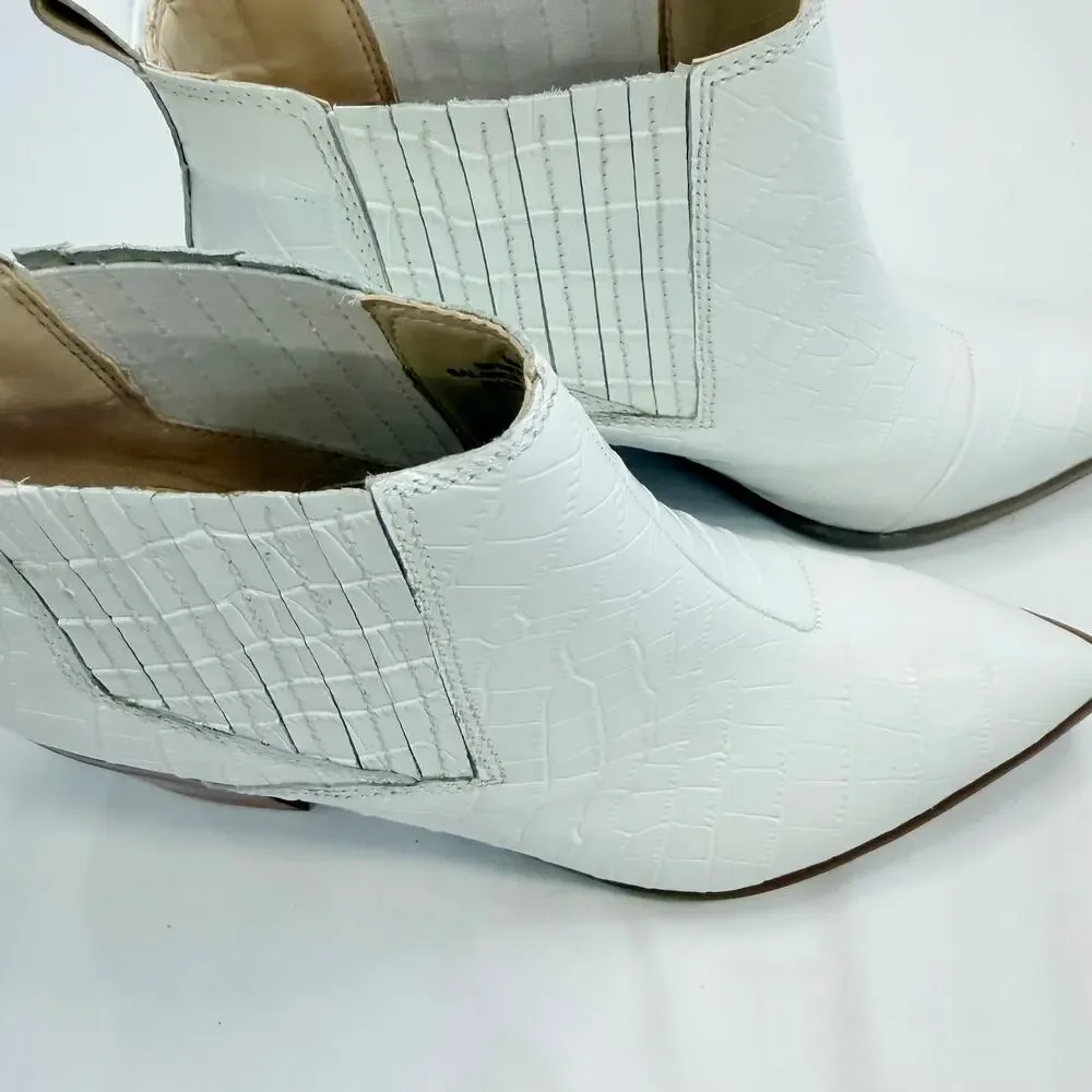 Marc Fisher White Western Ankle Boots Croc Embossed 9 Coastal Cowgirl Festival - Picture 4 of 10